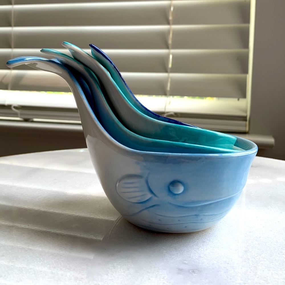Ceramic Whale Measuring Cup Set
